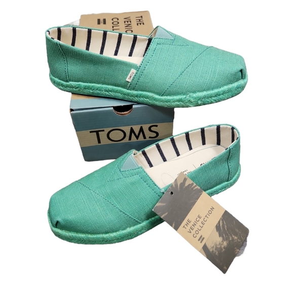 Toms Shoes - Toms Venice Winter Green Canvas Slip-ons